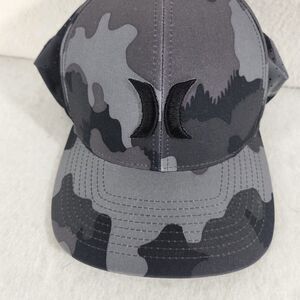 Hurley Flex Fit Hat Cap Black/Gray Large-XL  Stretch Logo